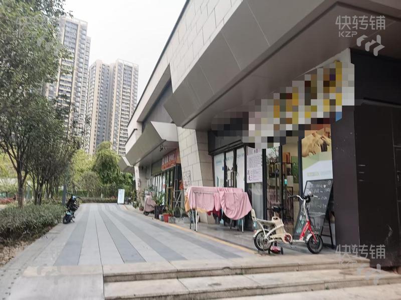 東城萬(wàn)科中天城市花園美容養(yǎng)生館轉(zhuǎn)讓【大型小區(qū)、入住率高、上下兩層、會(huì)員200+】