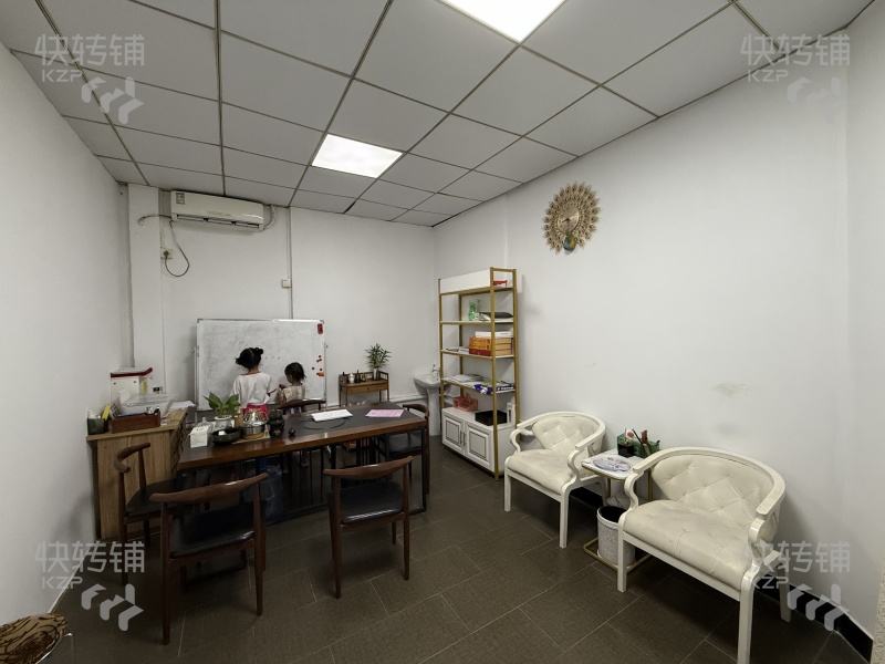 万江阳光海岸‘美容院’转让【十年老店、小区楼下、周边小区住户集中、近家汇广场、老客户稳定】