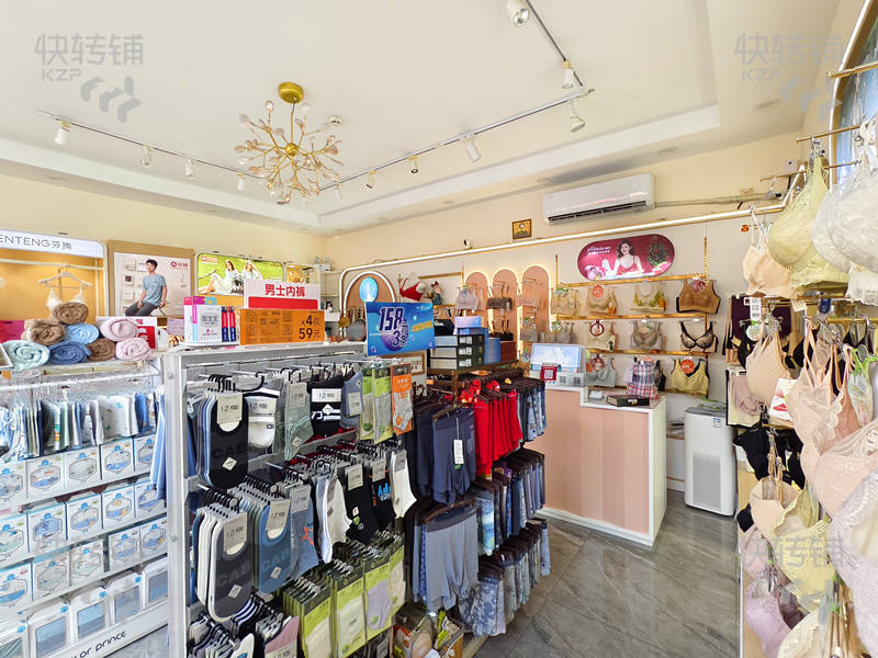 南城城市風景街連鎖內衣店轉讓【近中天中央廣場、萬象城、CBD、多個高端小區、加盟連鎖店鋪集中、可空鋪