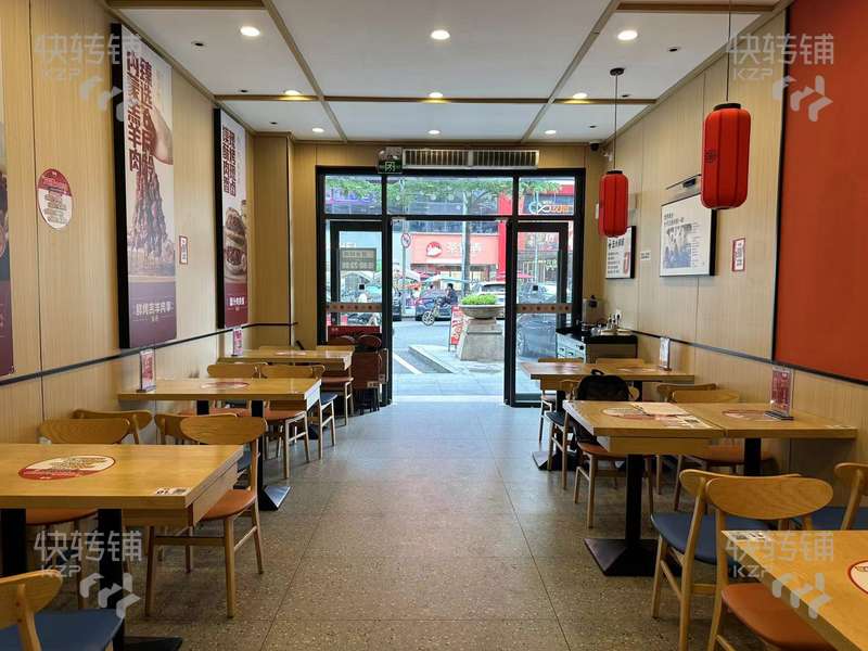 厚街漢邦廣場對面‘加盟餐飲店’轉讓【轉角位、商業街、學校、住宅樓集中、全新裝修】