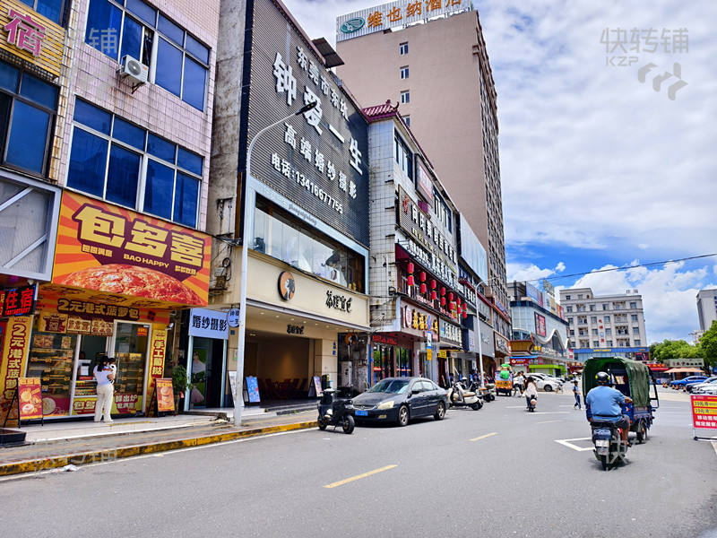 東坑文閣路整棟面包店轉讓【萬和百貨旁、四季廣場對面、這條街全是加盟連鎖店、空鋪適合任何行業】