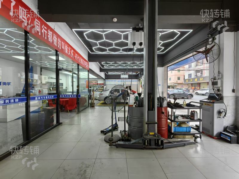 謝崗振興大道‘汽修店’轉讓【交叉口處、每天進店20-30臺車，租金便宜，門口停車位充足】