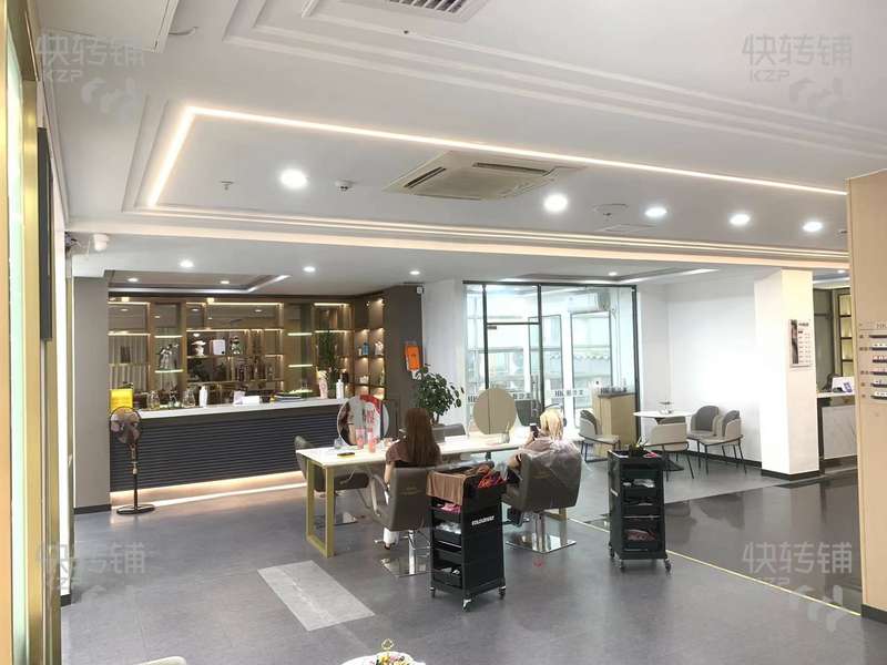 常平中元街店鋪招租【商業街購物廣場、常平鎮中心，多門面位置招牌醒目、合適桌球、棋牌、美容養生按摩有電梯】