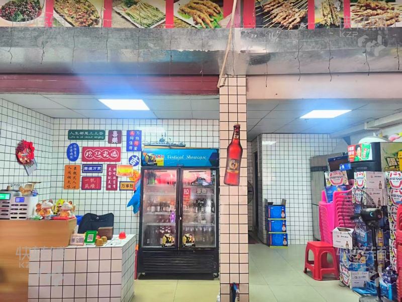 中堂‘華家購物廣場旁‘夜宵大排檔轉讓【長達6年老店、老客戶多、月盈利3-4萬 還有上漲空間、處夜市街、主街十字路口、人流量巨旺】