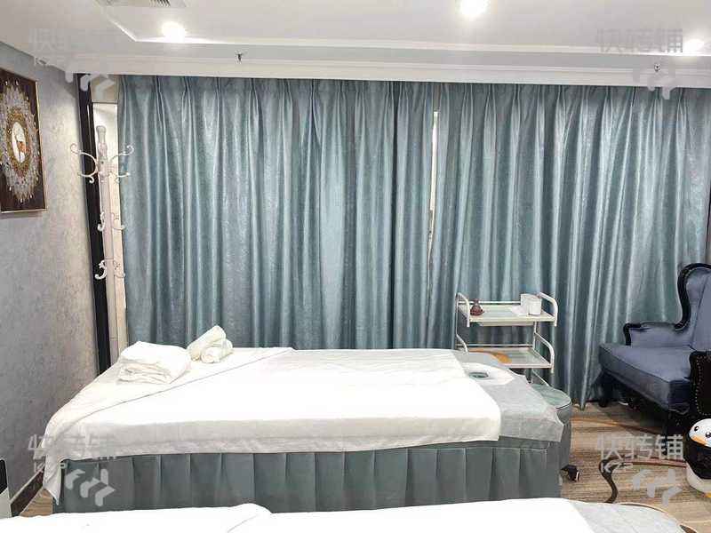 給錢就轉，虎門‘萬科云城’美容院轉讓【大轉角位，旁邊萬達華府，萬達廣場，富人區多，周邊幾個學校，可空轉】