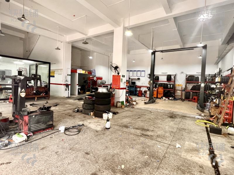 厚街吉祥路汽車輪胎店轉(zhuǎn)讓或者分租【21年老店、轉(zhuǎn)角位、3個門面、老客戶多，停車方便】