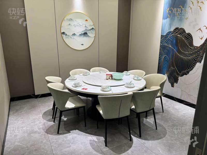 大朗巷尾花園‘湘菜館’轉讓【小區臨街路口大轉角位、周邊小區，公寓住宅，商場，寫字樓大廈環繞，門口停車場】