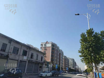 （急转）高明荷城禾洲村旺铺转让，附近住宅区，属于夜市街，人流大，三门面，接到赚到！！