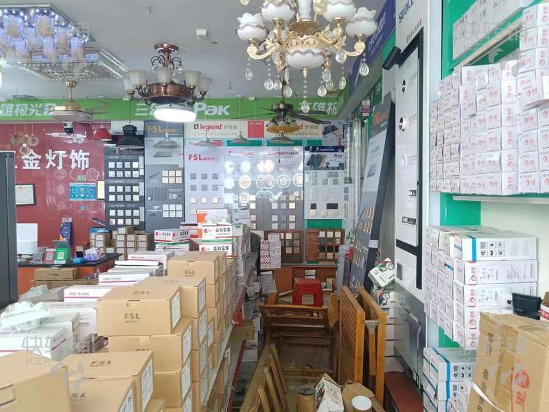 石龍西湖‘五金電器店’轉讓【雙面門，五金批發市場店，生意集中，合適各種五金電器、裝飾材料等項目，可空鋪】