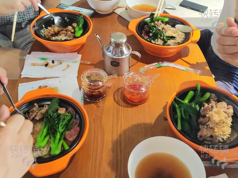 厚街餐飲店轉讓或者招租【近十字路口，溪頭廣場別墅區，周邊公寓出租房多，工業園，人流旺】