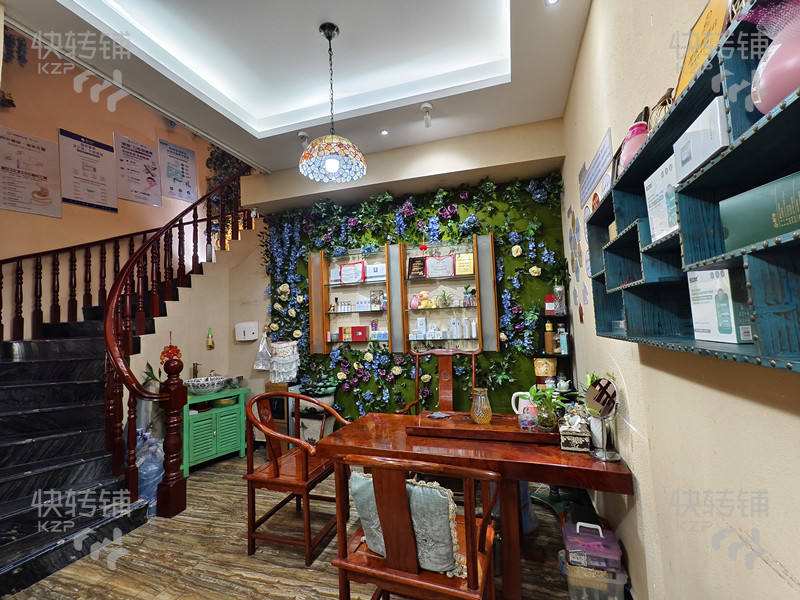 大嶺山’西正路‘美容養(yǎng)生館轉(zhuǎn)讓【9年以上老店、回頭客多、對面大嶺山中學(xué)、小區(qū)集中】