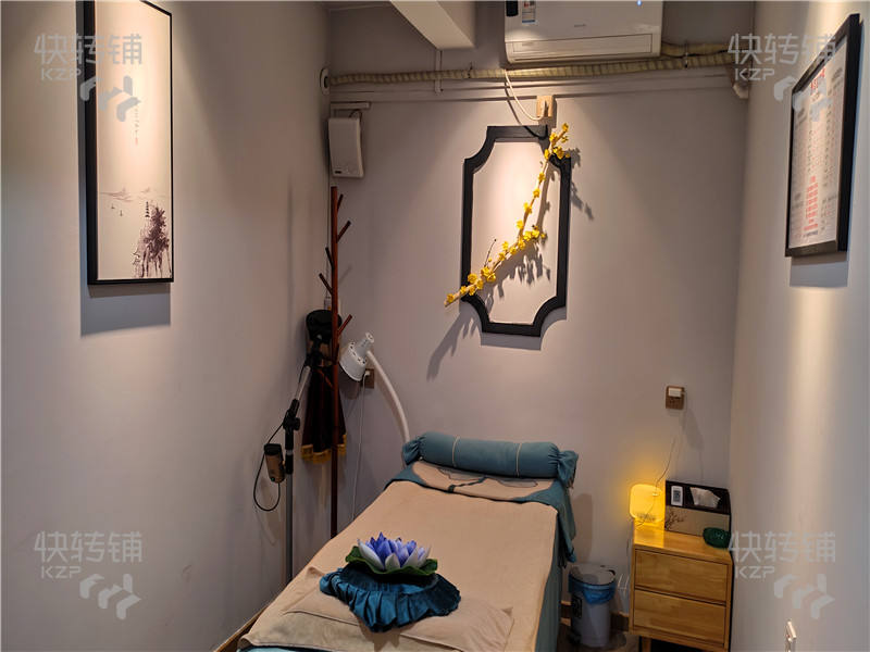 東坑碧桂園美容采耳店轉讓【轉角處、位于多個小區中間區、上下兩層】