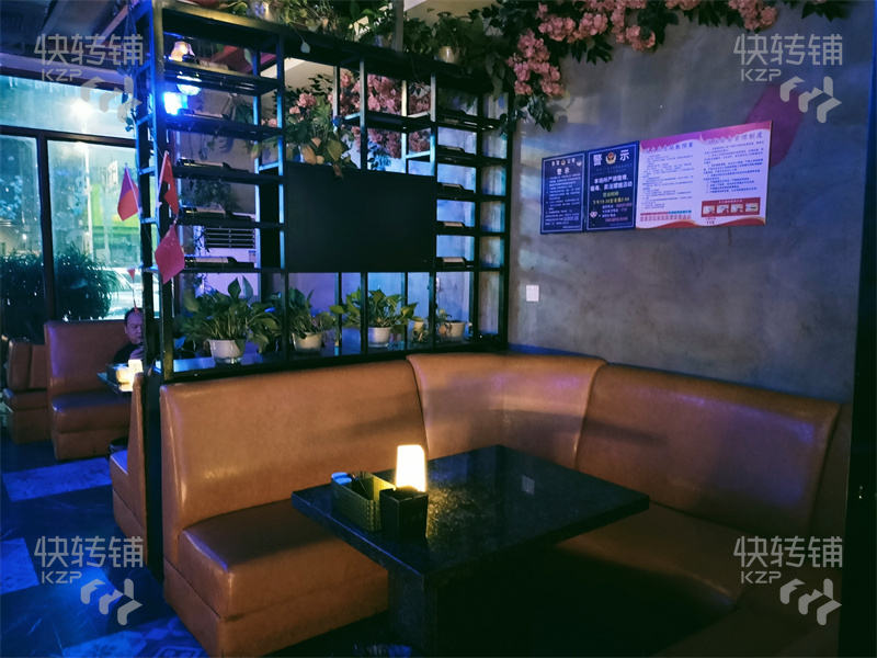 大嶺山南一路酒館清吧轉(zhuǎn)讓或找合伙人【周邊有多個(gè)小區(qū)、大嶺山中學(xué)，人流量穩(wěn)定】