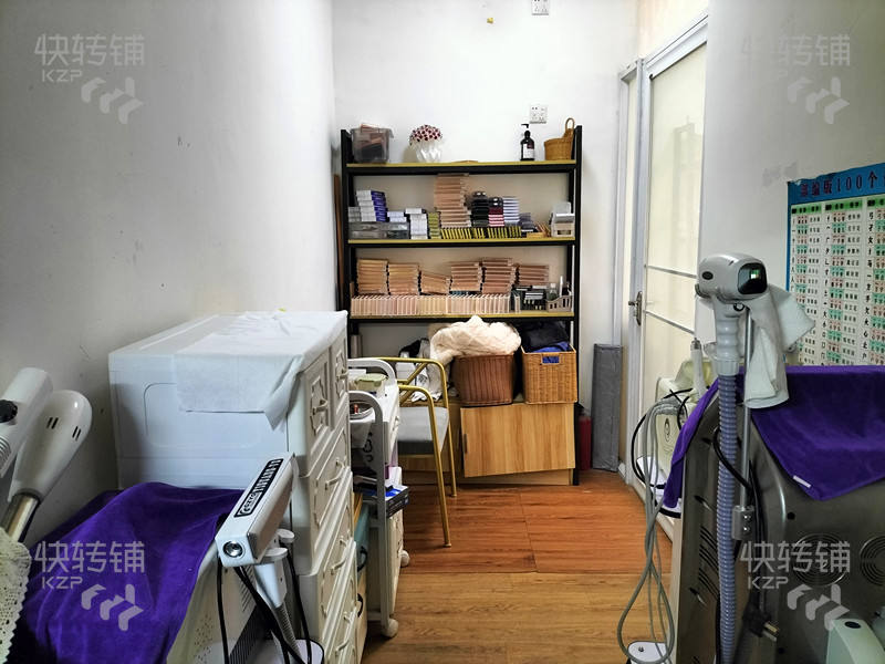 南城‘榕樹下’美容美甲店轉讓【6年老店、常來客戶200+、城市風景街旁、對面步行街】
