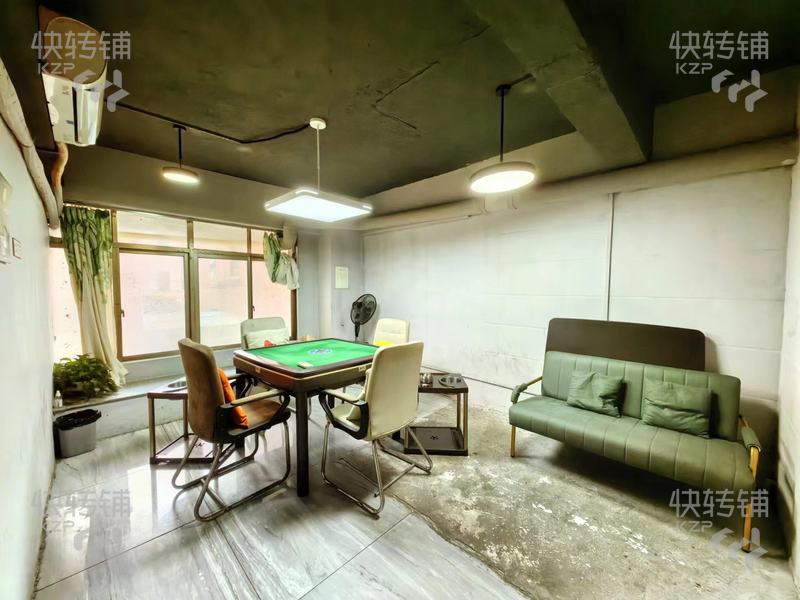 厚街餐飲店轉讓或者招租【近十字路口，溪頭廣場別墅區，周邊公寓出租房多，工業園，人流旺】