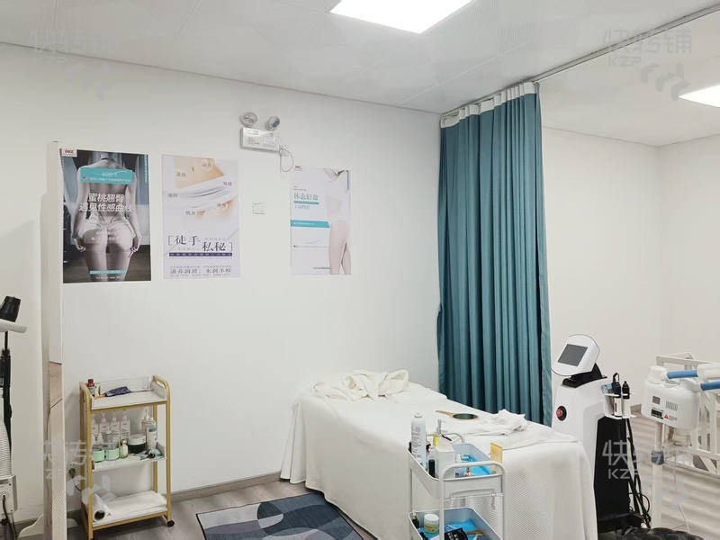 广州南沙区富佳北街空铺转让【小区楼下、客流稳定、上下三层、利用空间大】