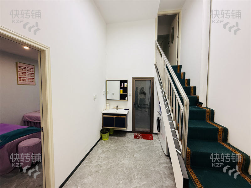 黃江珠江路華誠小區美容院轉讓【周邊住宅小區集中，對面是購物廣場，客源穩定，門口停車方便】可空鋪