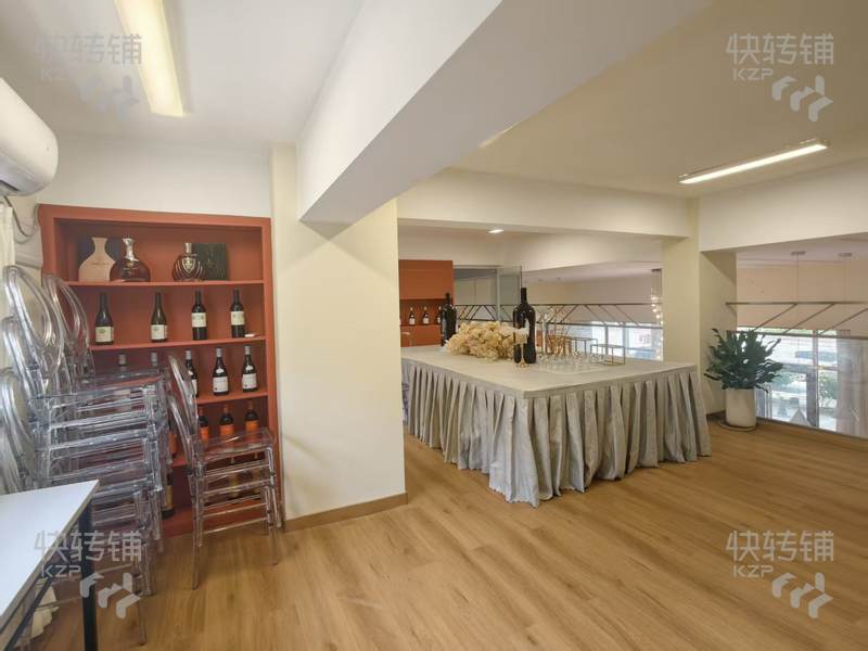 廣州市番禺區橋南‘酒莊’轉讓或出租【可空鋪做其他，背靠高端別墅區、附近人口集中、停車方便】
