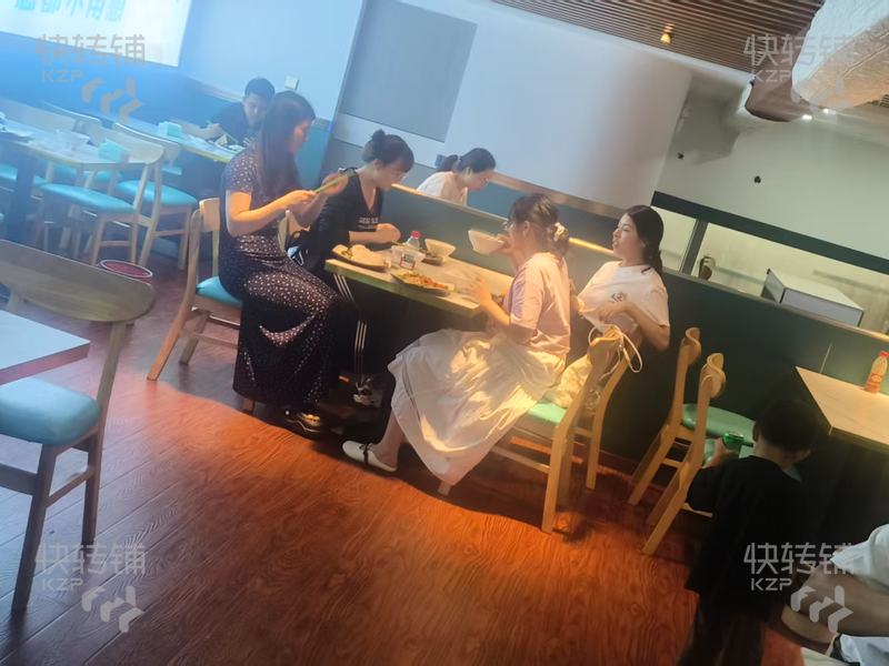 急出！！南城‘碧桂園灣區國際一樓’自選快餐店轉讓【寫字樓進出入口處、附近多個大廈、小區住宅，酒店，物流園科技園】