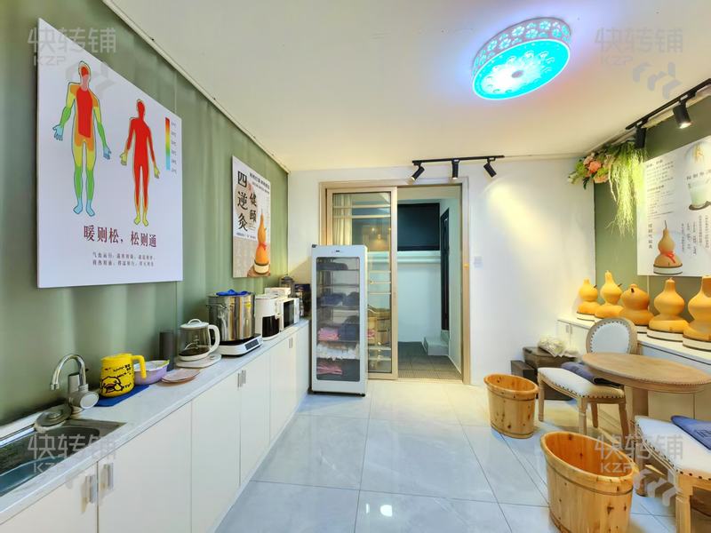 南城美容店轉(zhuǎn)讓【萬科金域華府附近，屬于九雅她行文化產(chǎn)業(yè)園區(qū)內(nèi)鋪、園區(qū)內(nèi)有行業(yè)保護(hù)，沒有同行競爭】