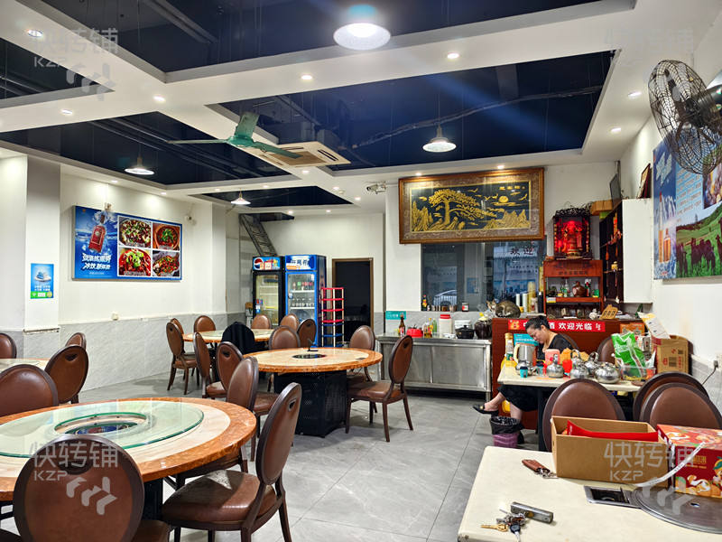 厚街體育路羊莊宵夜店轉(zhuǎn)讓【已經(jīng)營(yíng)13年老店、對(duì)面是大型工廠、近厚街公園、萬達(dá)廣場(chǎng)】
