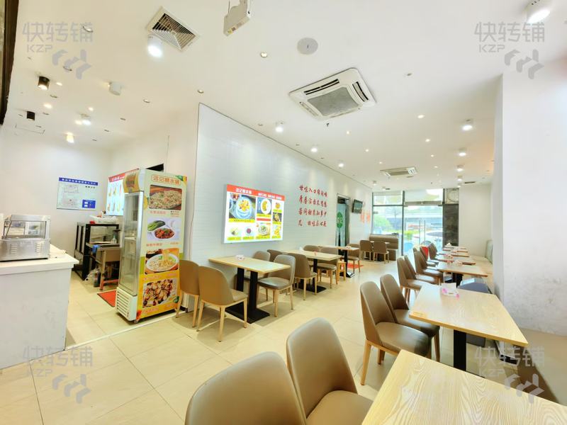 大嶺山領尚購物廣場‘糖水店’轉讓【4號門門口、樓上沃爾瑪，核心商圈，自帶海量人流量，消費潛力巨大】