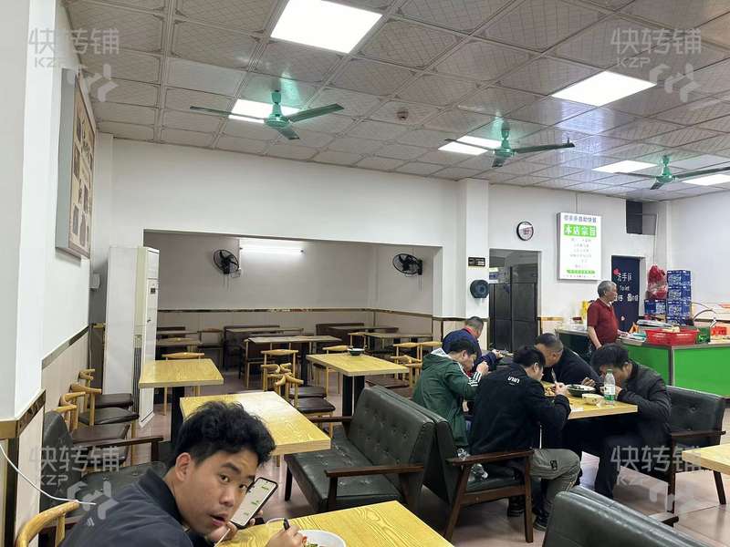 高埗高龍西路自選快餐轉(zhuǎn)讓【對面幼兒園和工廠、樓上住宅、挨著大馬路、門口公交站、這條街大的鋪面】