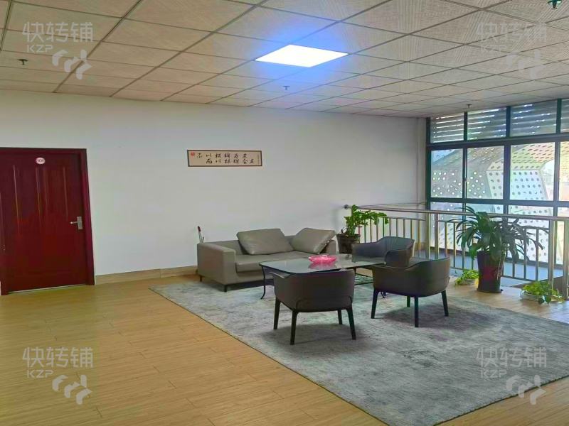 厚街地鐵站旁臺球俱樂部轉讓+可分租【周邊有商業街、購物廣場、住宅公寓密集、寫字樓大廈內、人流量大】