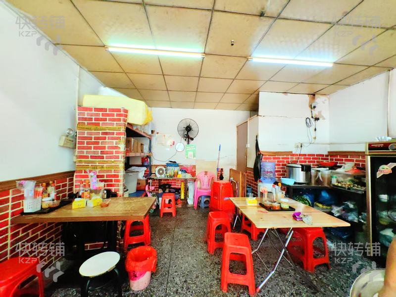 大嶺山‘中興路’餐飲店轉讓【轉角處，正對新風中學，中心地段，人流旺，適合做各種餐飲】