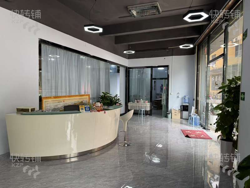 大朗黎貝嶺舞蹈培訓+美容轉讓【華為商圈，公寓住宅密集，工廠環繞，人流量大，學員會員穩定】