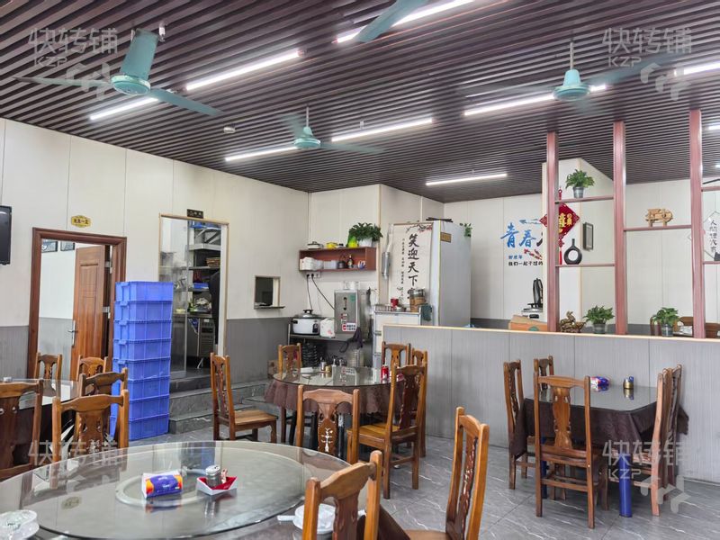 橫瀝‘田坑’餐飲店轉讓【經營長達11年、正對面是工業園科創園、門口公交站、周邊住宅集中】