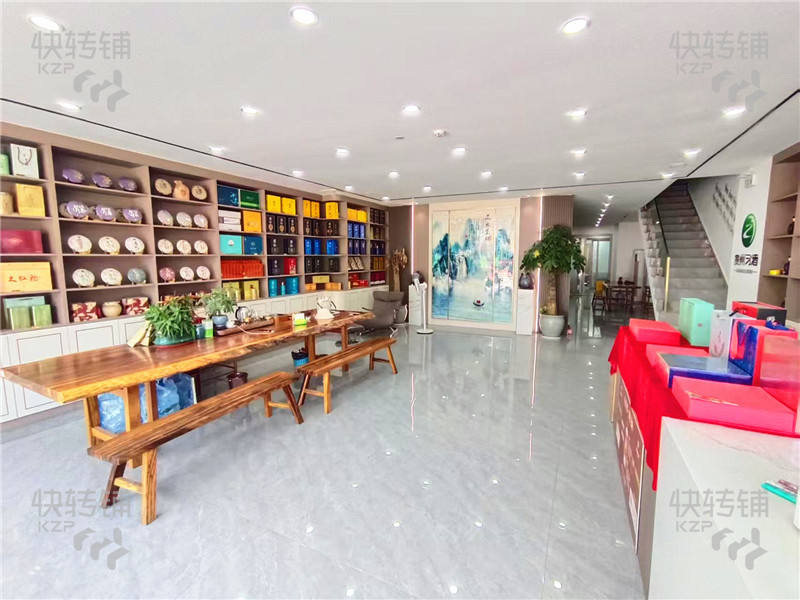 南城鴻福西路‘煙酒商行店’轉(zhuǎn)讓/可空轉(zhuǎn)【處地鐵口、近公交站臺、寫字樓、小區(qū)樓密集、交通便利停車方便】