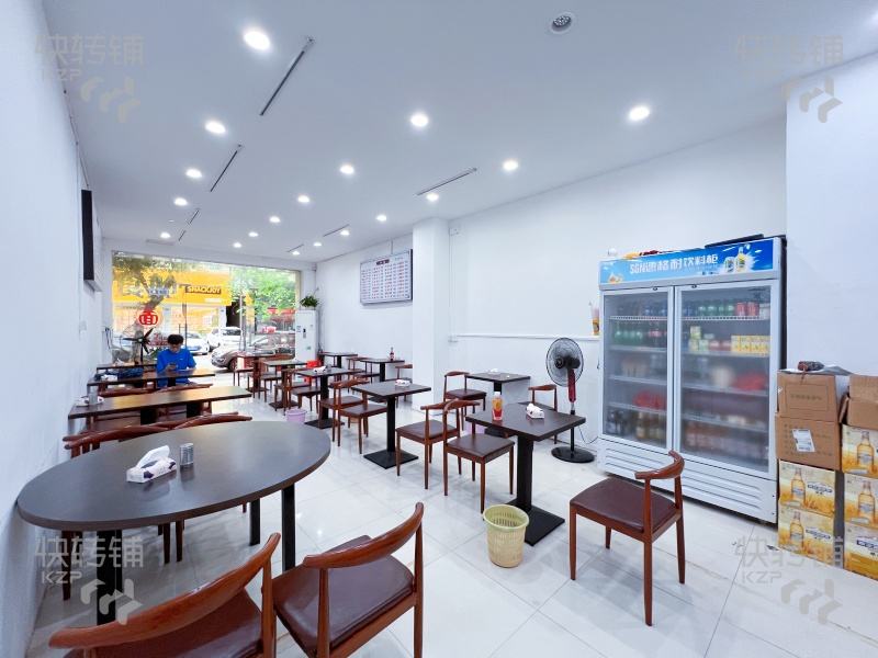 寮步‘橫坑綜合市場’餐館轉讓【橫坑市場旁、周邊全住宅小區、以及工業產業園，適合兩夫妻做】