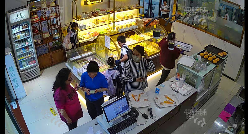 常平萬(wàn)科城烘焙店轉(zhuǎn)讓【嘉榮超市旁、轉(zhuǎn)角位、高端小區(qū)內(nèi)鋪、上萬(wàn)戶(hù)業(yè)主、正對(duì)大型培訓(xùn)班、無(wú)競(jìng)爭(zhēng)】可空鋪