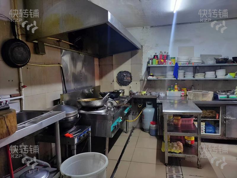 東城烏石崗‘夜宵店’轉讓【旁邊個有三星KTV酒吧,周邊購物廣場、公寓住宅、工廠、學校等、人流量穩(wěn)定】
