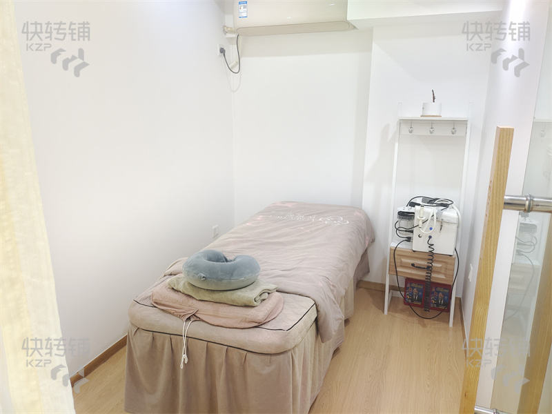 東城天驕御峰花園皮膚管理美容店轉讓【5年老店、對面國貿、周圍多個小區樓盤】
