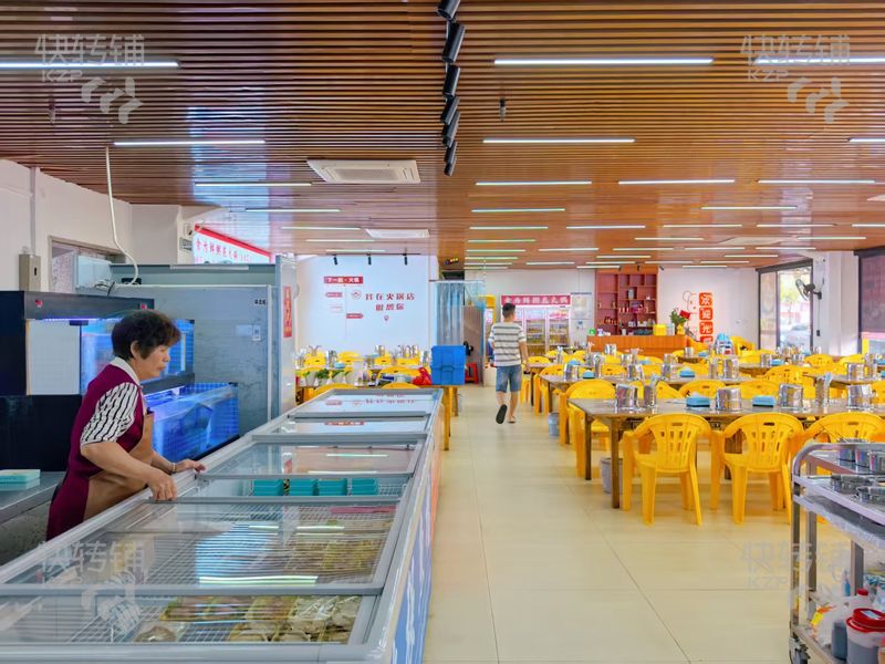 低价转让，茶山东岳公园对面火锅餐厅转让【周边有茶园商场、碧桂园喜悦里、住宅集中】可空转