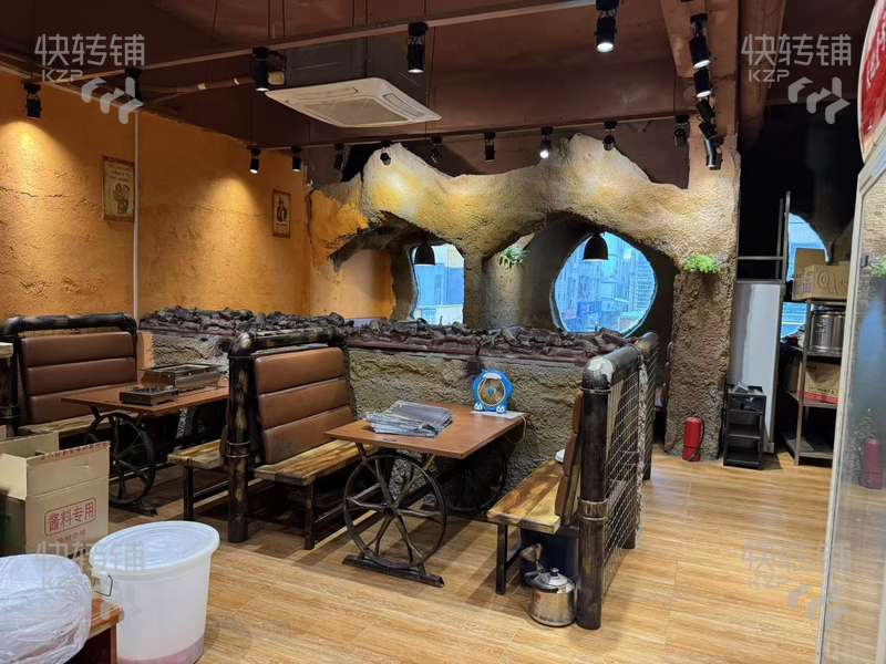 深圳龍崗平湖‘愿者上鉤’餐廳轉讓【7年老店、生意穩定、周圍住宅、學校，工廠、寫字樓圍繞、人流量集中】