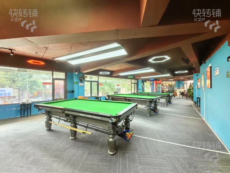 大嶺山臺球俱樂部轉讓【正對豪華酒吧、KTV、近新世紀領居、地鐵口、盈利中、每天固定熟客進店，停車方便】