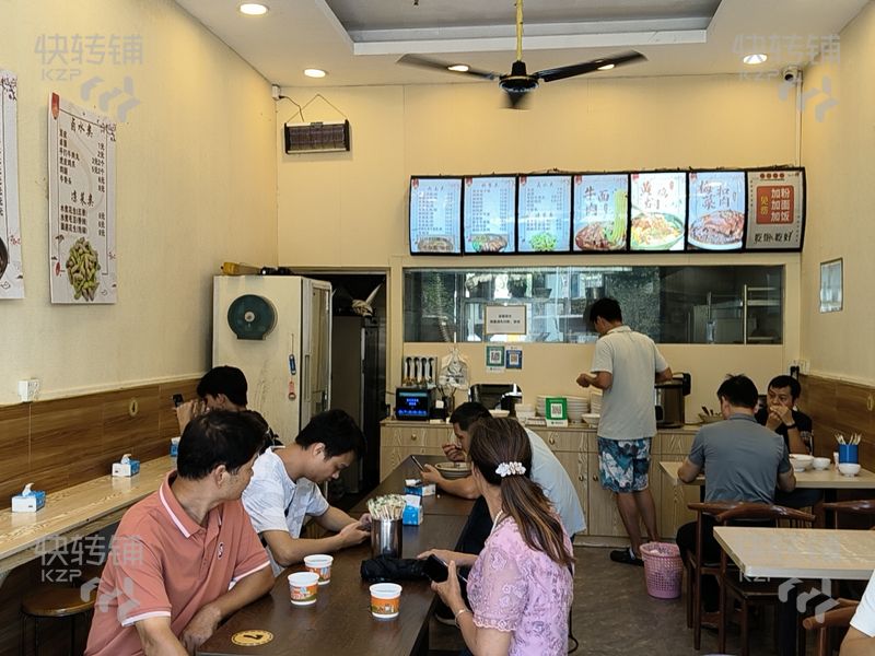深圳寶安區餐飲店轉讓【11號地鐵終點站D出口處、旁邊有便利店，酒店，免費停車場，大型工業區，對面大型花園小區】