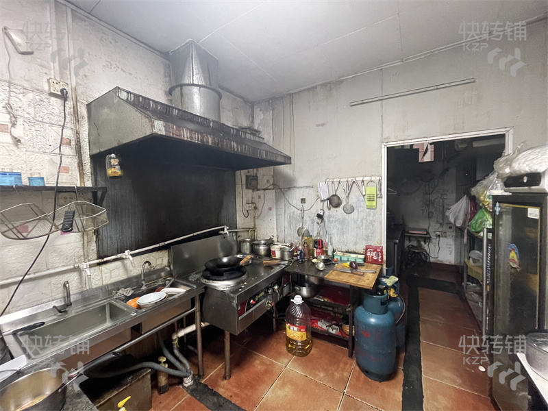 黄江东环路‘饺子馆’转让【6年老店、客源稳定、周边住宅密集、后面科技园、门口可外摆】
