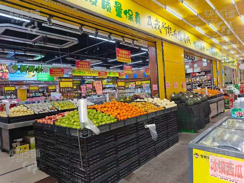 寮步石龍坑路口‘生鮮超市’轉讓 可空轉【處對面維也納酒店，路口處，月營業額45萬左右】