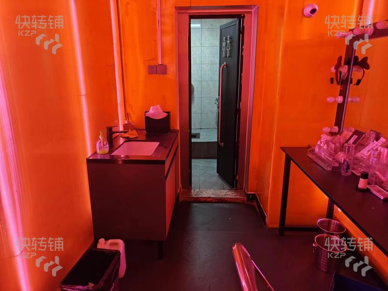 急轉！??！長安’萬科廣場‘金街清吧轉讓【帶駐唱舞臺、附近公寓住宅、商場、小區、商業街等】可空轉