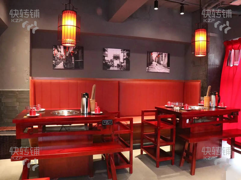 鳳崗宏盈工業(yè)區(qū)火鍋店轉(zhuǎn)讓【轉(zhuǎn)角位、停車場(chǎng)進(jìn)入口處、大眾園酒店旁、幾大小區(qū)圍繞、近鄰深圳】