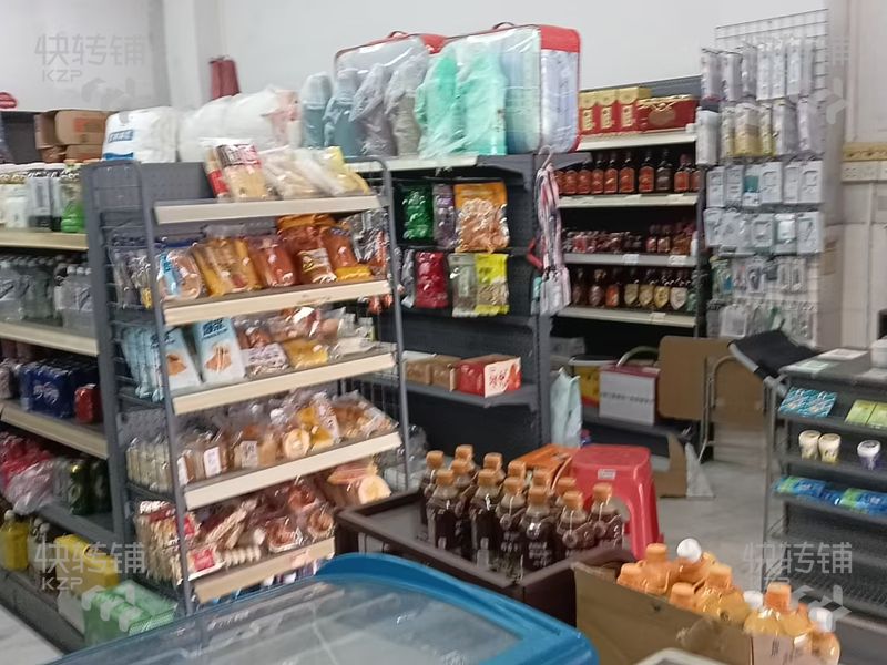橫瀝田坑便利店轉(zhuǎn)讓（營業(yè)額3500+工廠門口對面， 雙門面可以外擺）可空鋪