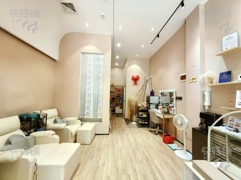 企石全新美容店轉讓/可空轉【對面碧桂園，無同行競爭，高質量客源多，停車很方便，適合做任何行業(yè)】