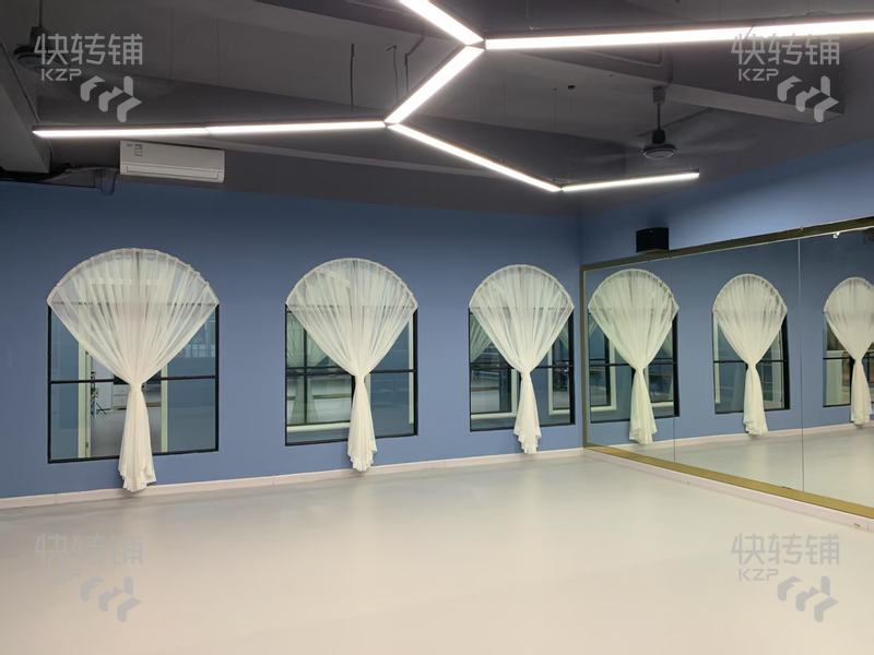南城香園路‘舞蹈培訓機構’轉讓/可空轉【處CBD中心、學校，幼兒園、住宅小區圍繞、769文化創業園、風景街、金域華府】