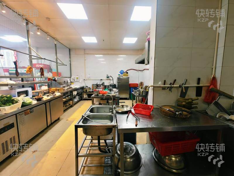 低價(jià)急轉(zhuǎn)！東城街道九龍燒鵝店餐飲轉(zhuǎn)讓【住戶密集，工廠圍繞,緊挨著雅園新村，臺(tái)心醫(yī)院，早中晚人流不斷】