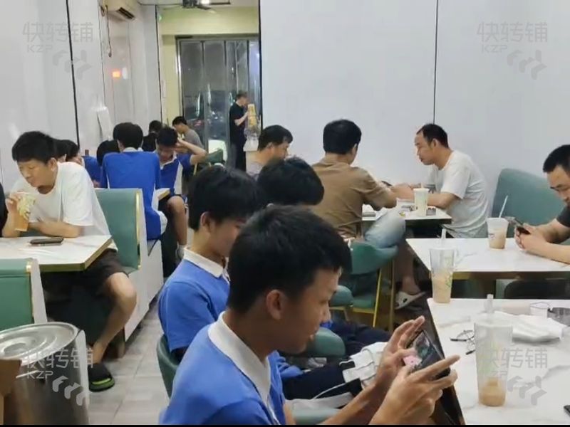 深圳公明城中村‘茶萃吧’轉讓【無競爭、城中村主干道上、靠近出口、周邊客流量穩定】