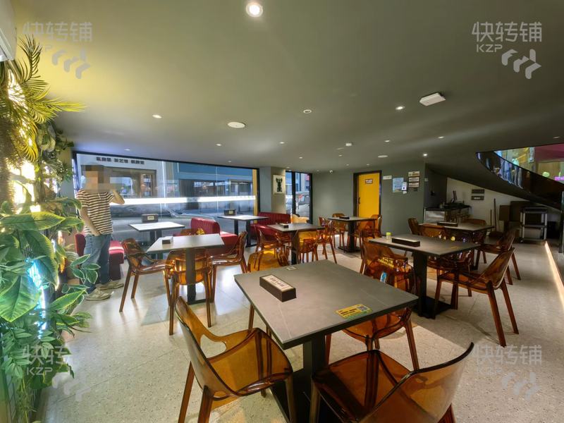 急轉 南城’宏成國際‘茶餐廳轉讓【生意穩定，周邊全是大廈寫字樓，大型住宅小區，停車方便】